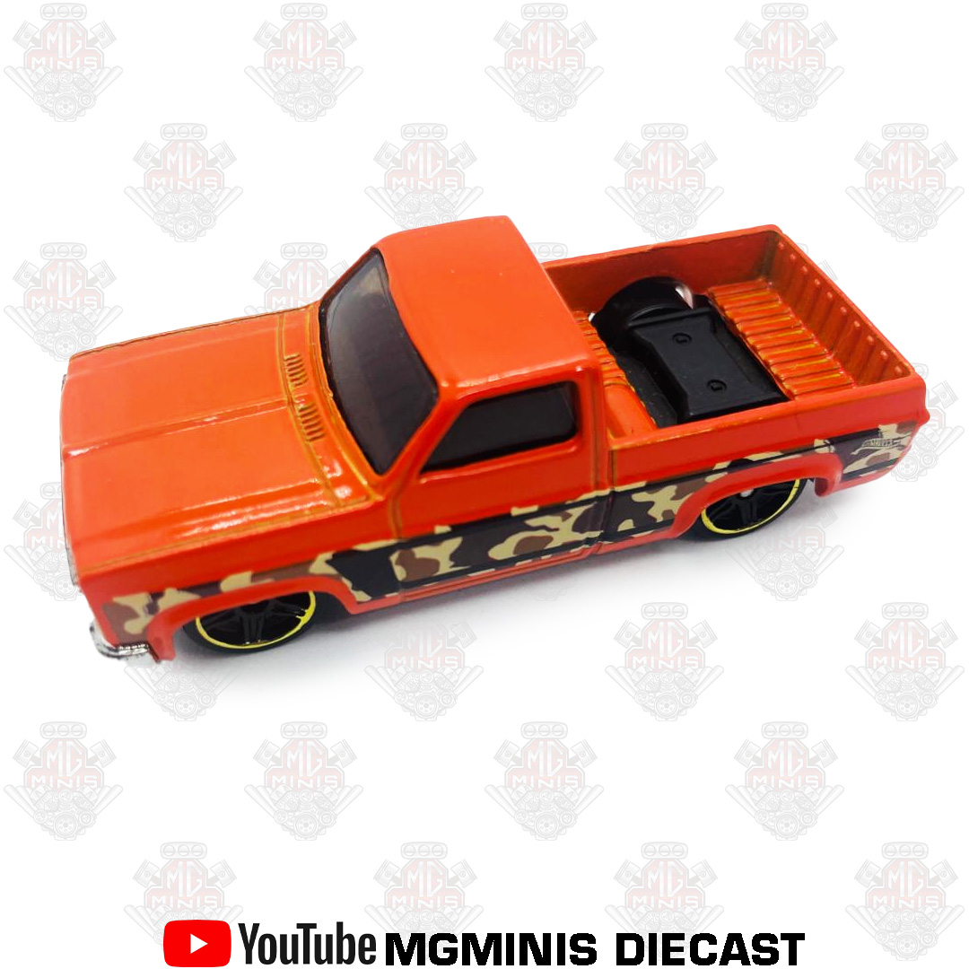 Hot WHEELS'83 CHEVY SILVERADO Amarillo | México