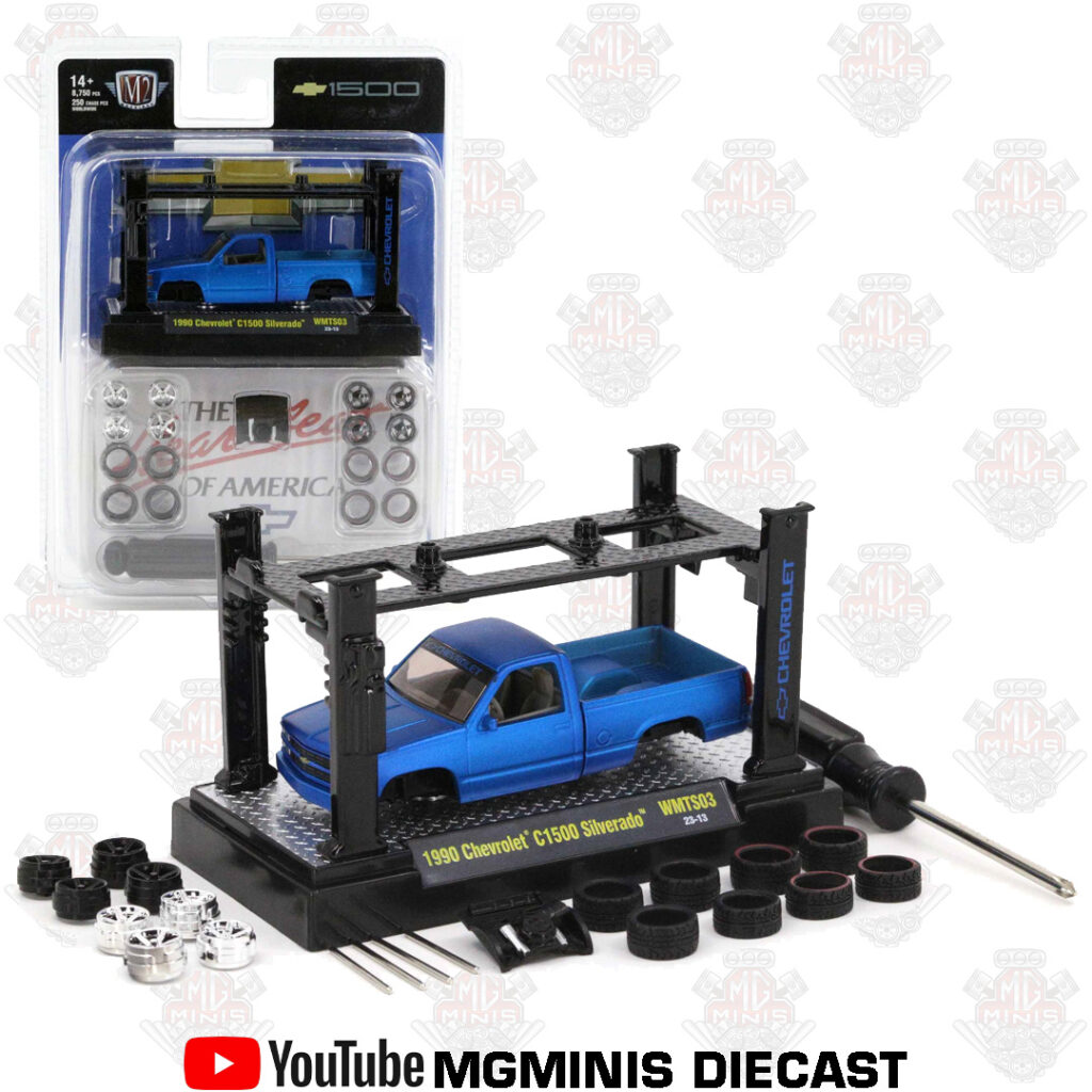 Modellino Auto M2 Machines Chevrolet Silverado 1990 Passo Laterale Con Luce Verde, Scala 1:500