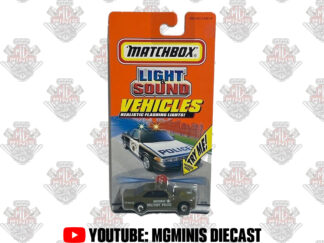 Matchbox Mercedes Military Police Light & Sound Verde
