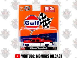 M2 Machines 1973 Chevrolet Cheyenne Super 30 Gulf Chase